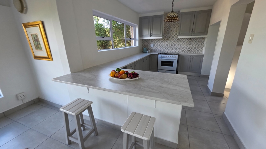 5 Bedroom Property for Sale in Dana Bay Western Cape